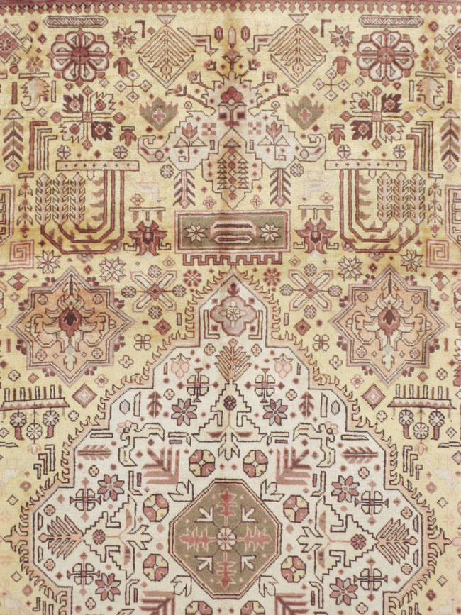 Vintage Persian Tabriz Carpet, No.9259 - Galerie Shabab