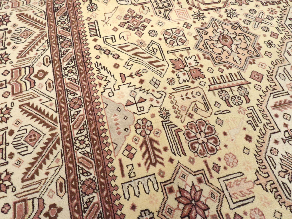Vintage Persian Tabriz Carpet, No.9259 - Galerie Shabab
