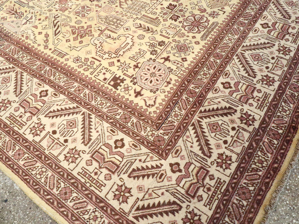 Vintage Persian Tabriz Carpet, No.9259 - Galerie Shabab