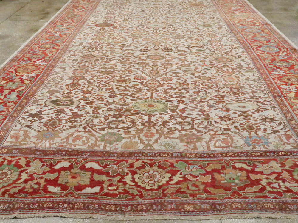 Antique Persian Sultanabad Carpet, No.9274 - Galerie Shabab