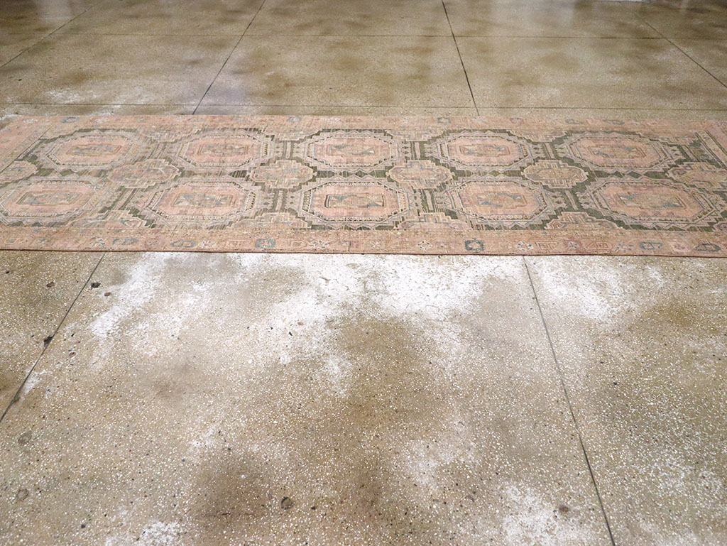 Antique Persian Kurd Bidjar Wide Gallery Runner, No.9328 - Galerie Shabab
