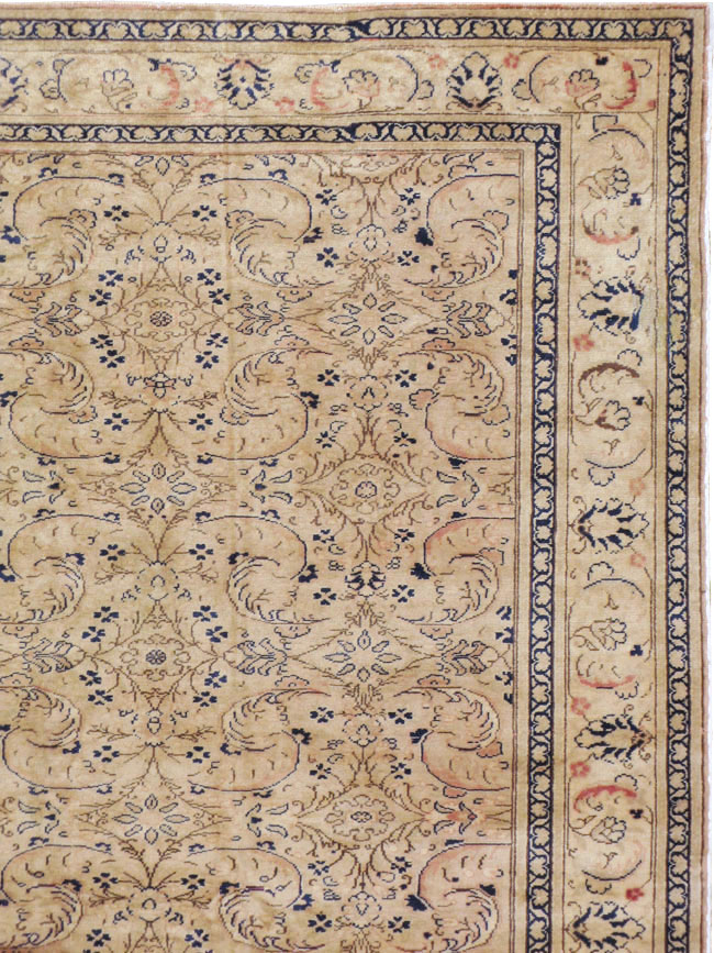 Vintage Turkish Sivas Room Size Carpet, No.9367 - Galerie Shabab