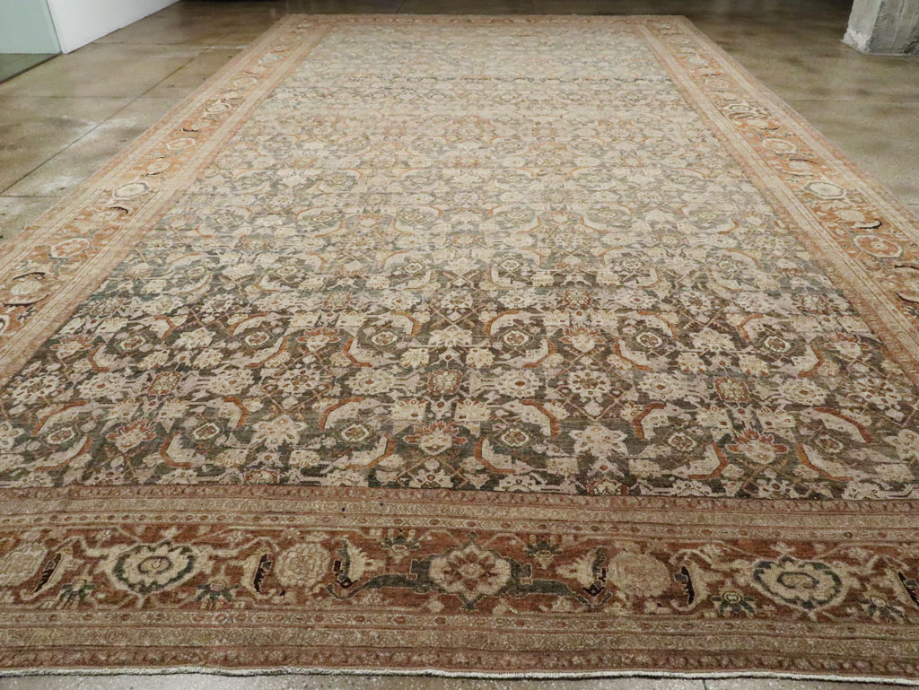 Antique Persian Bibikabad Oversize Carpet, No.9368 - Galerie Shabab