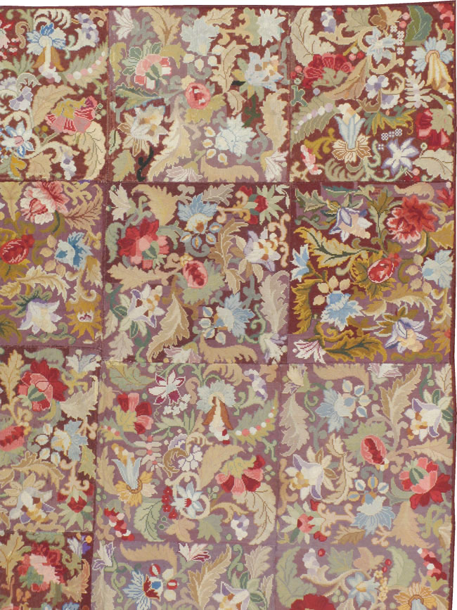 A Needlepoint Carpet, No.9376 - Galerie Shabab