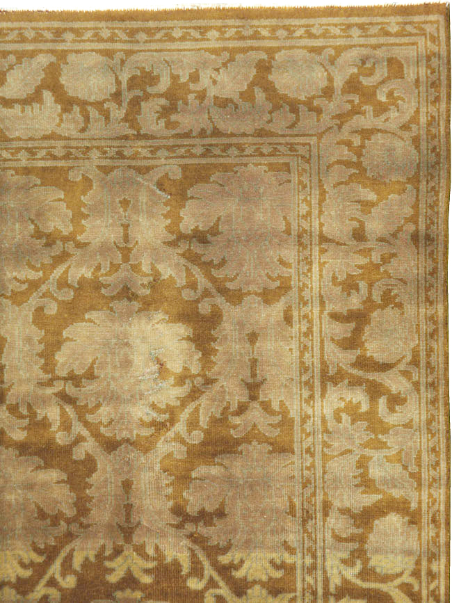 A Lahore Carpet, No.9378 - Galerie Shabab