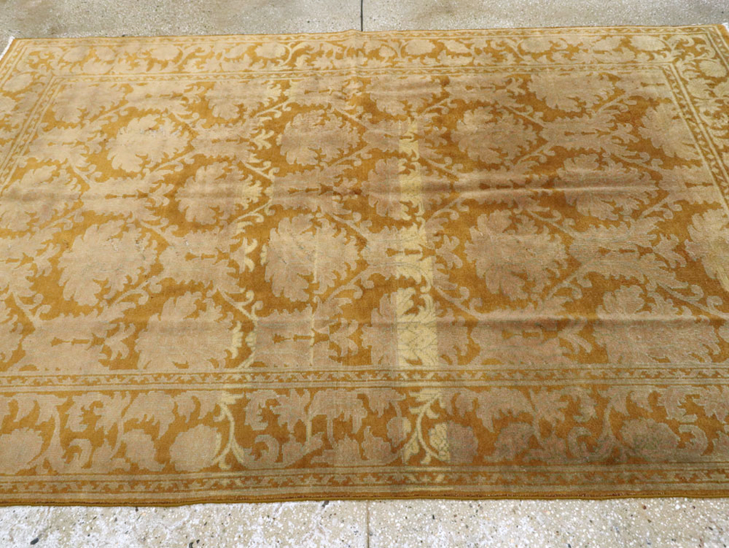 A Lahore Carpet, No.9378 - Galerie Shabab