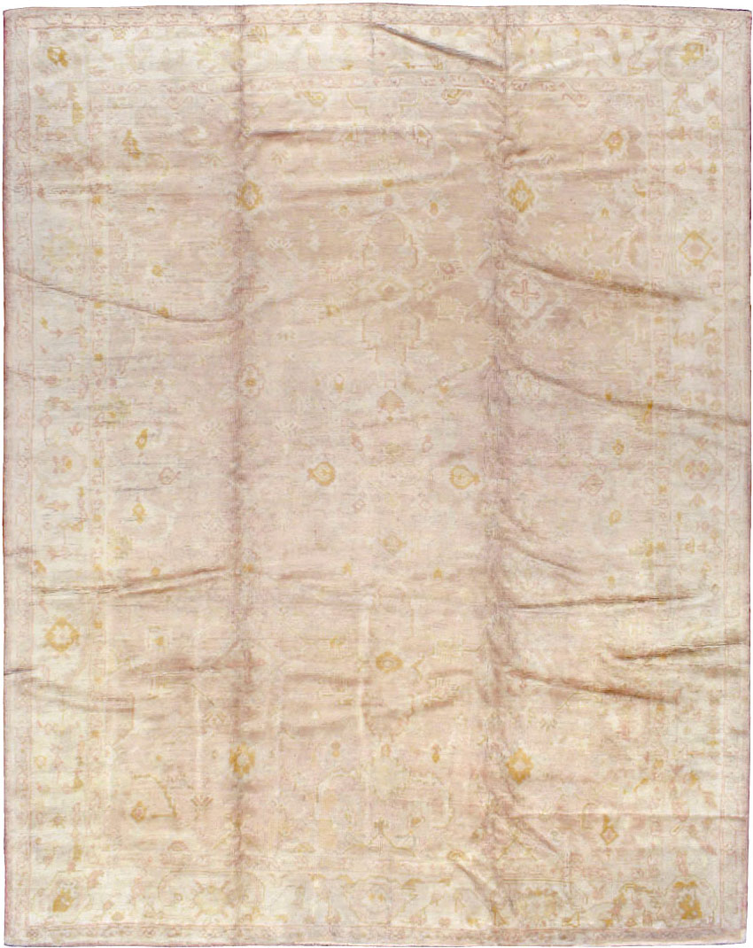 An Oushak Carpet, No.9382 - Galerie Shabab