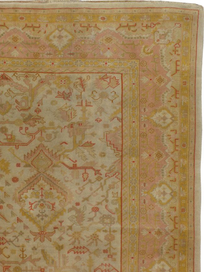 A Oushak Carpet, No.9383 - Galerie Shabab