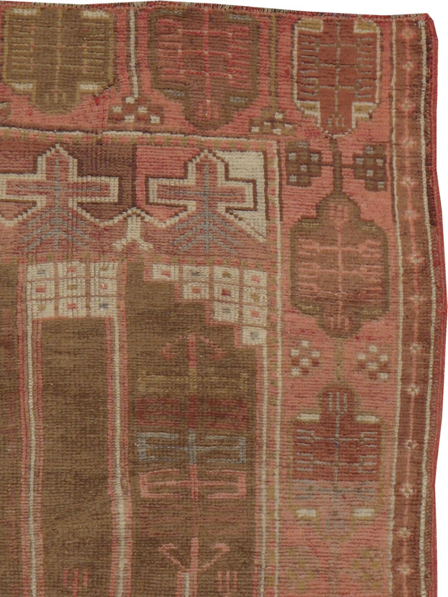 An Oushak Rug, No.9387 - Galerie Shabab