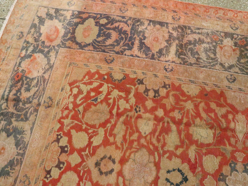 Antique Turkish Sivas Carpet, No.9390 - Galerie Shabab
