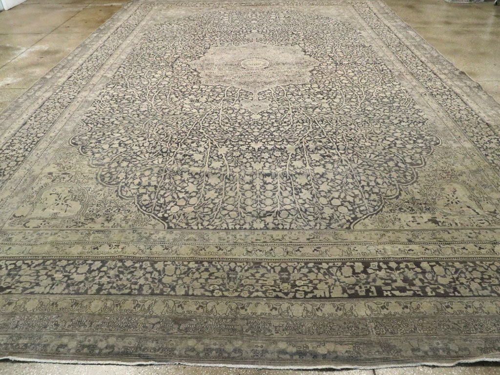 Antique Lavar Kerman Carpet, No.9397 - Galerie Shabab