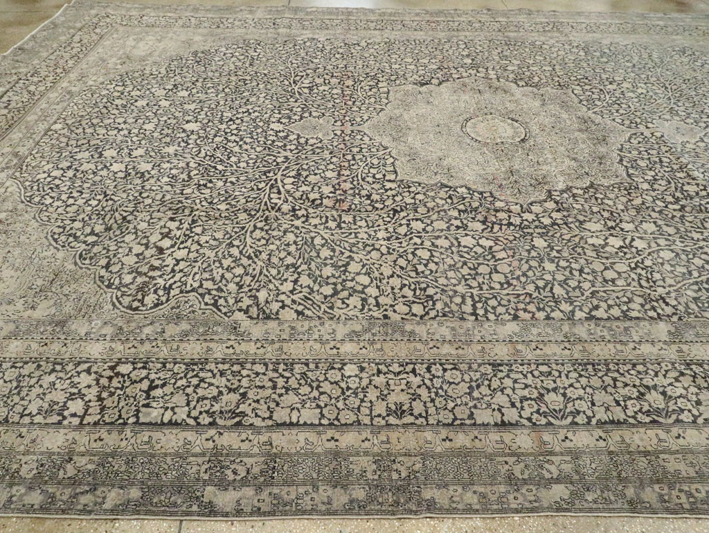 Antique Lavar Kerman Carpet, No.9397 - Galerie Shabab