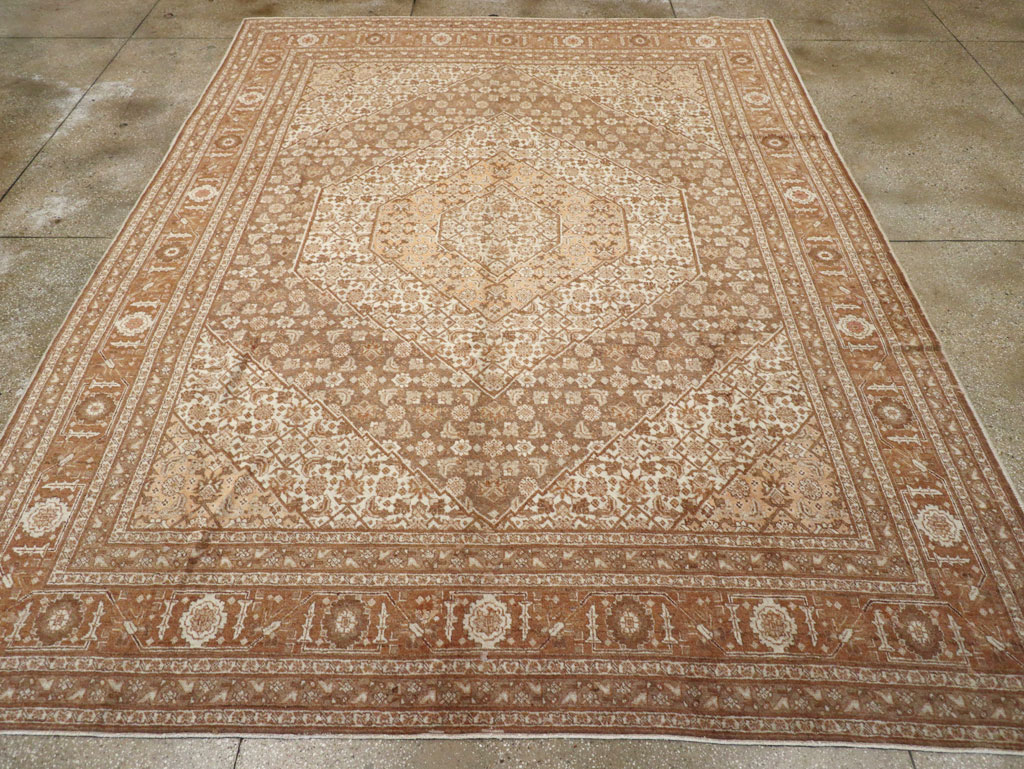 Antique Persian Tabriz Carpet, No.9405 - Galerie Shabab