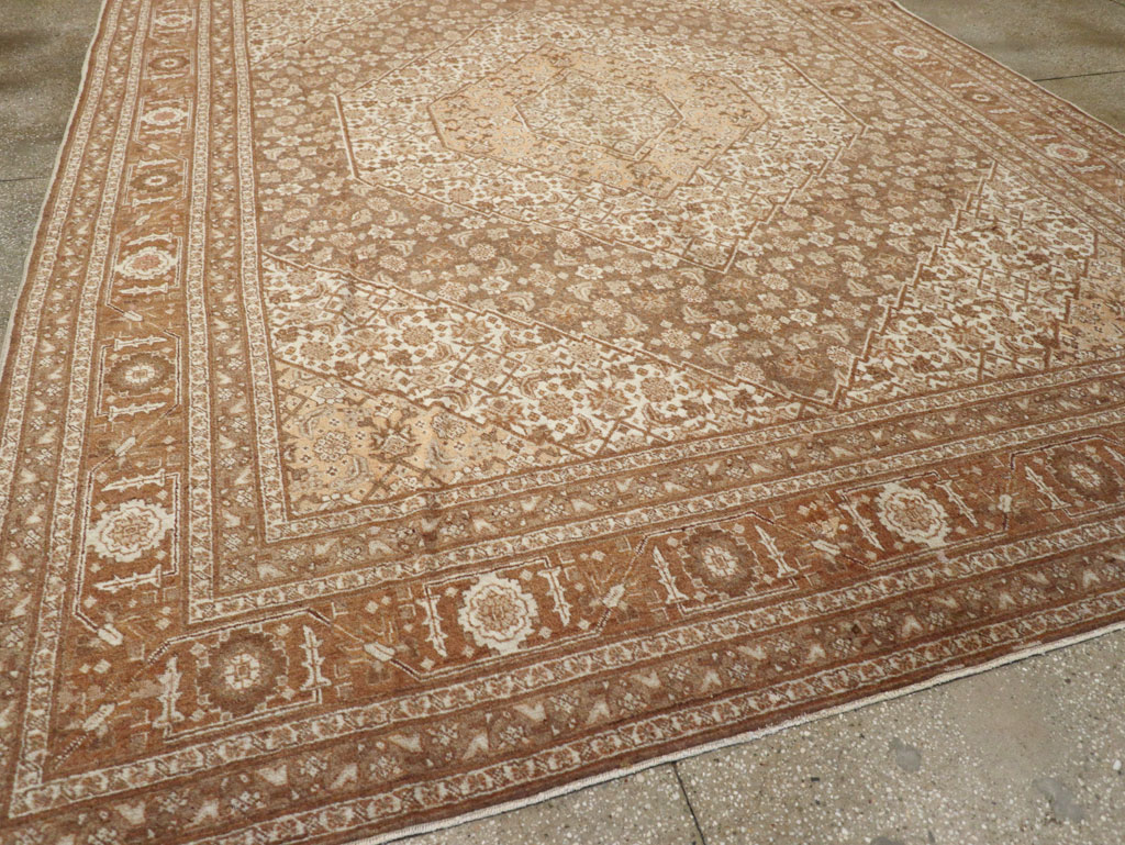 Antique Persian Tabriz Carpet, No.9405 - Galerie Shabab