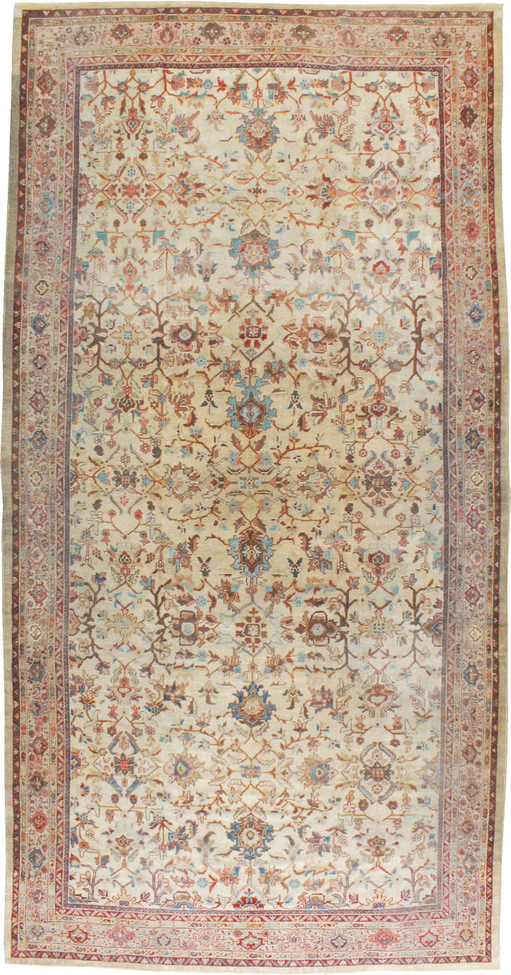Antique Persian Mahal Gallery Rug, No.9457 - Galerie Shabab
