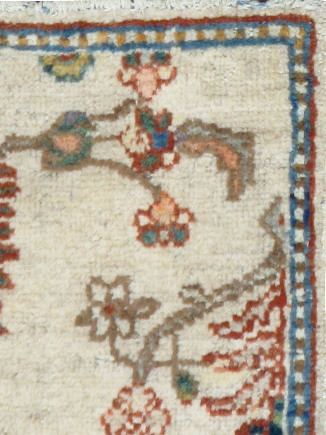 Antique Persian Mahal Rug, No.9460 - Galerie Shabab