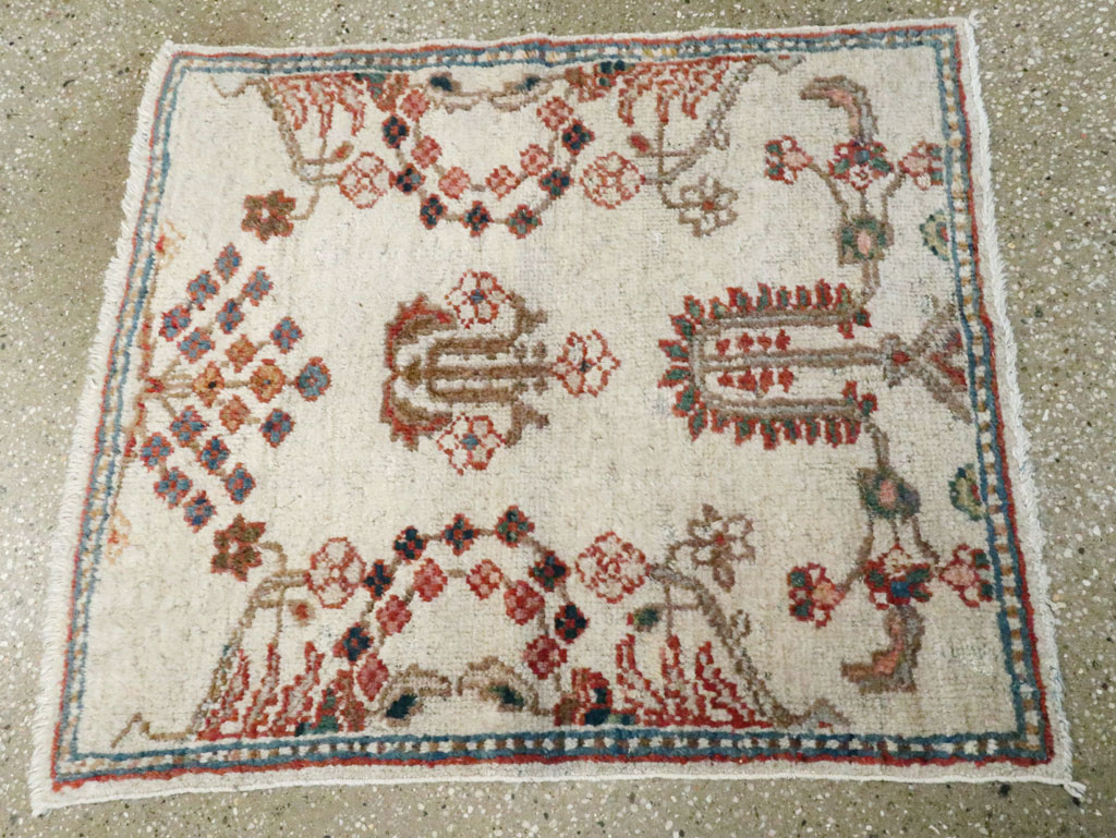 Antique Persian Mahal Rug, No.9460 - Galerie Shabab