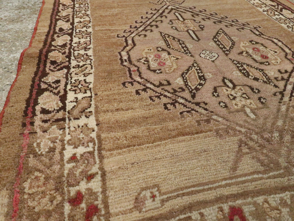 Antique Persian Serab Runner, No.9476 - Galerie Shabab
