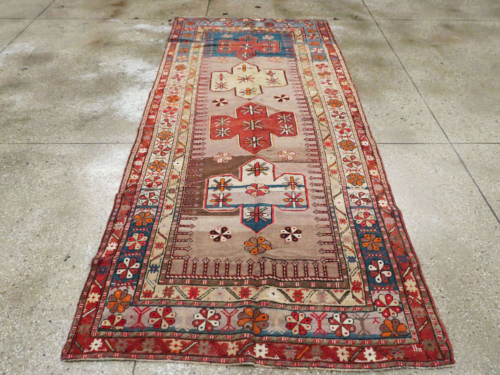 Antique Caucasian Kazak Carpet, No.9489 - Galerie Shabab