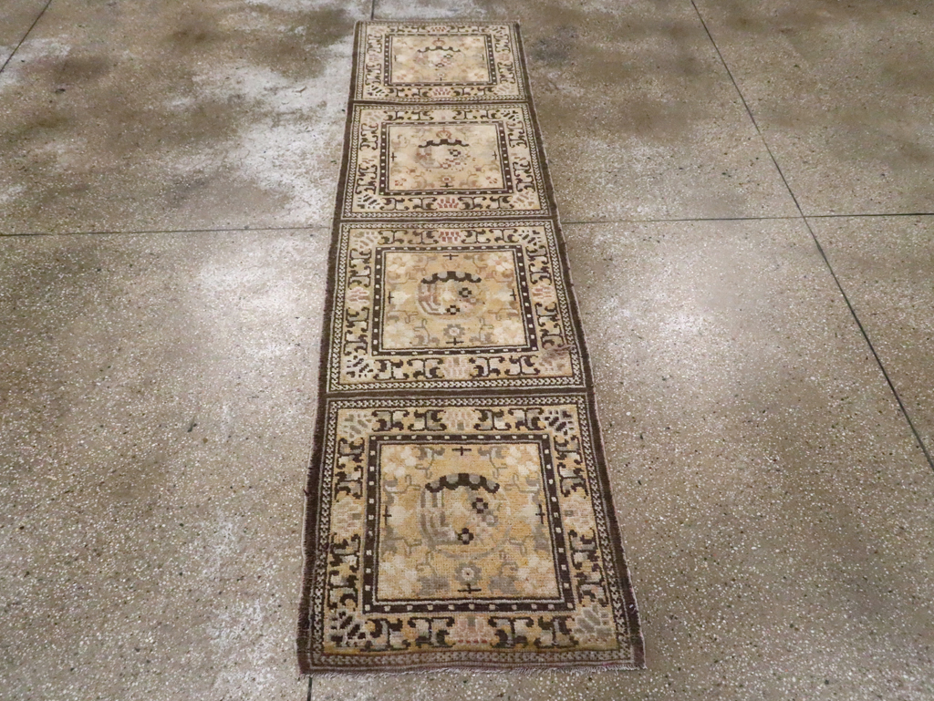 Antique East Turkestan Samarkand Runner, No.9495 - Galerie Shabab