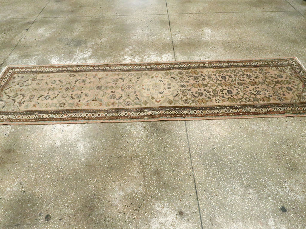 Antique Malayer Runner, No.9512 - Galerie Shabab