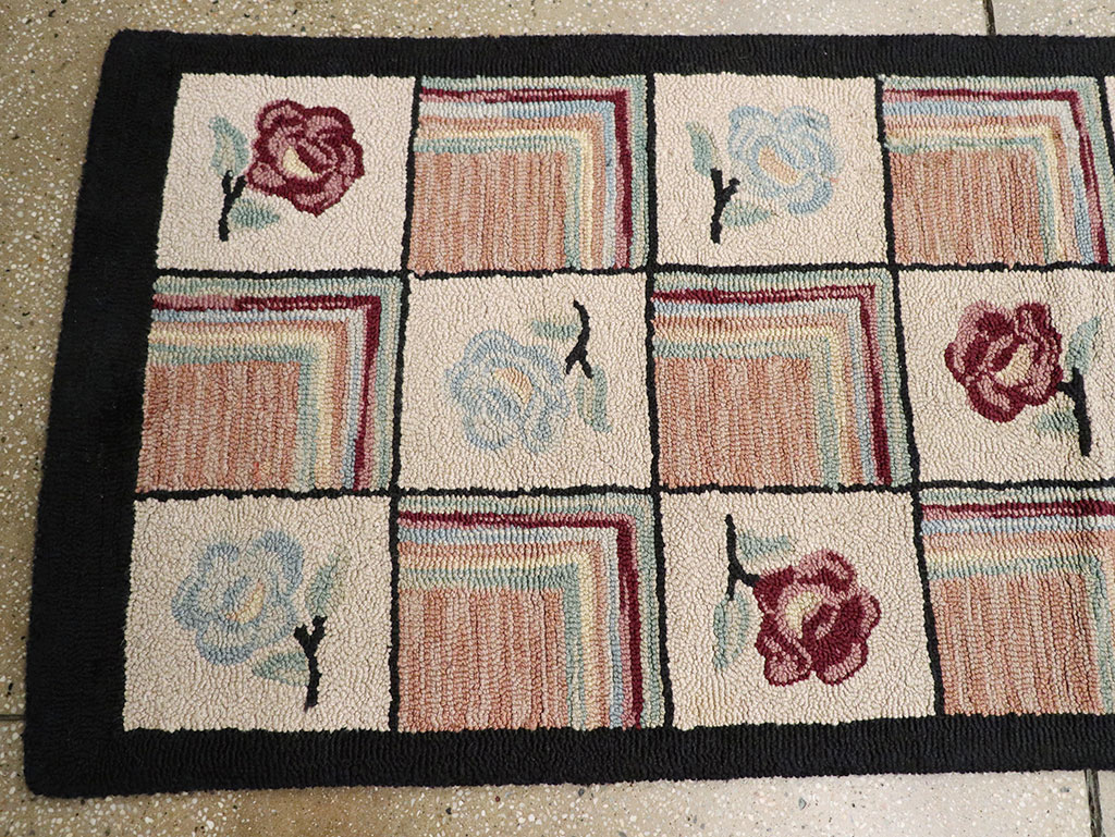 A Hook Rug Runner, No.9528 - Galerie Shabab