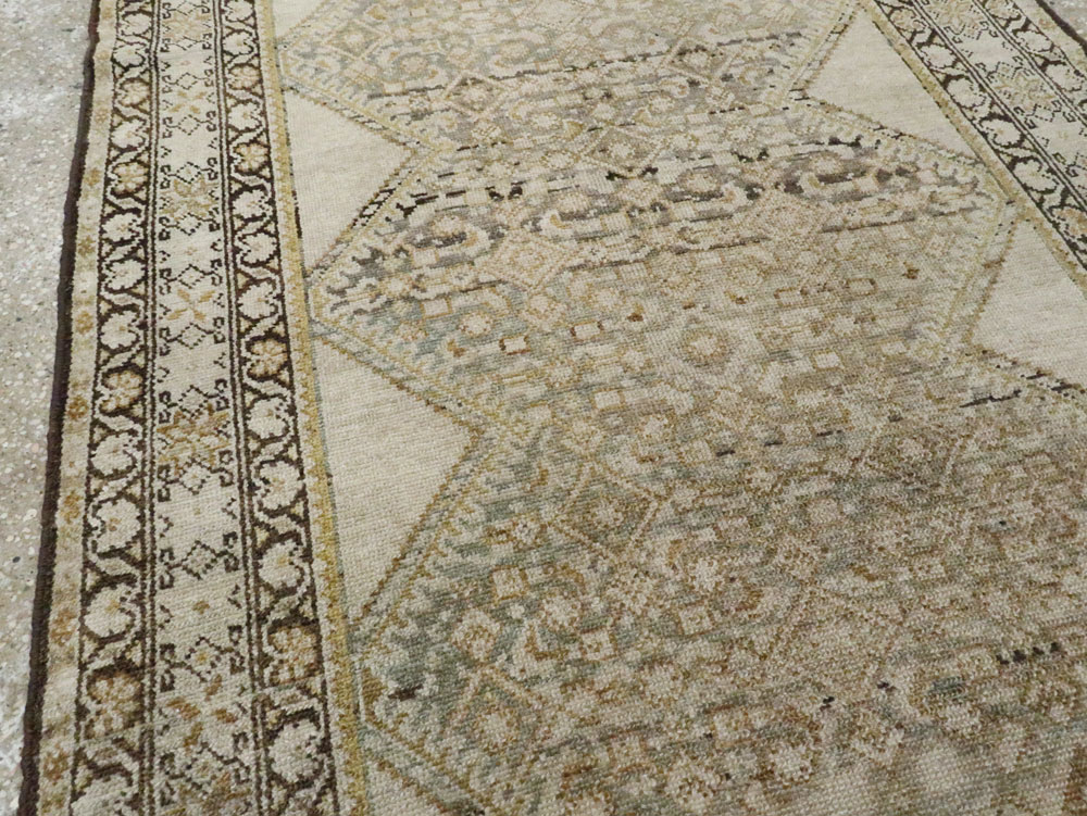 Antique Persian Malayer Runner, No.9542 - Galerie Shabab