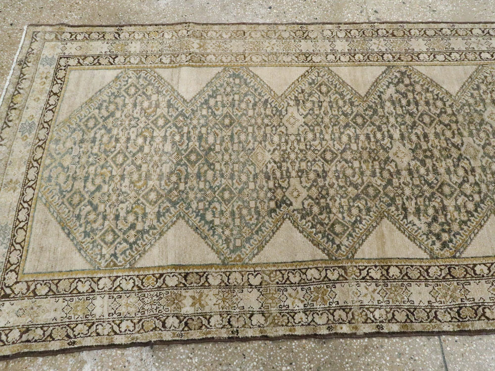 Antique Persian Malayer Runner, No.9542 - Galerie Shabab