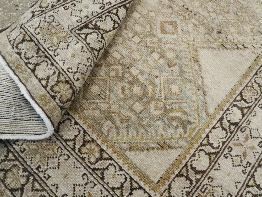 Antique Persian Malayer Runner, No.9542 - Galerie Shabab
