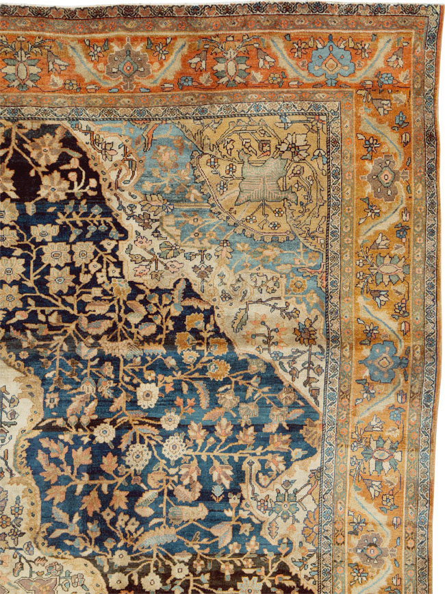 Antique Persian Fereghan Sarouk Carpet, No.9567 - Galerie Shabab
