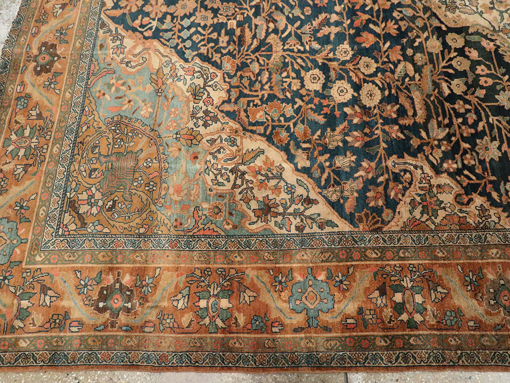 Antique Persian Fereghan Sarouk Carpet, No.9567 - Galerie Shabab