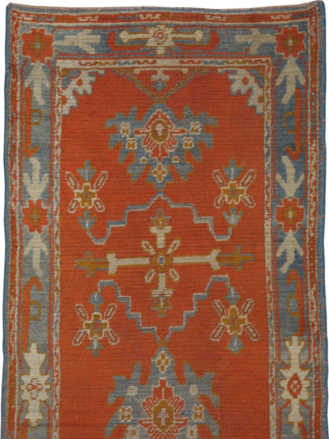 An Oushak Runner, No.9578 - Galerie Shabab