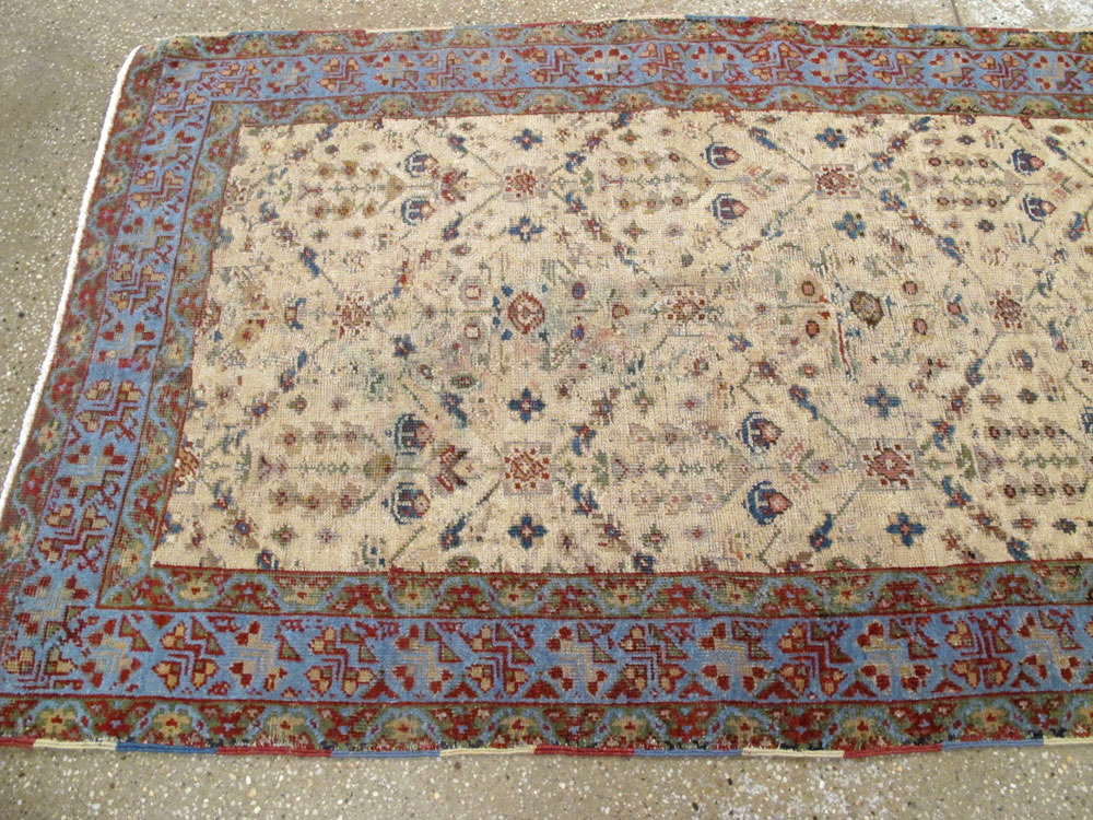 Antique Persian Mahal Runner, No.9585 - Galerie Shabab