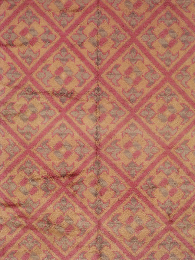 Vintage Austrian Continental Carpet, No.9595 - Galerie Shabab