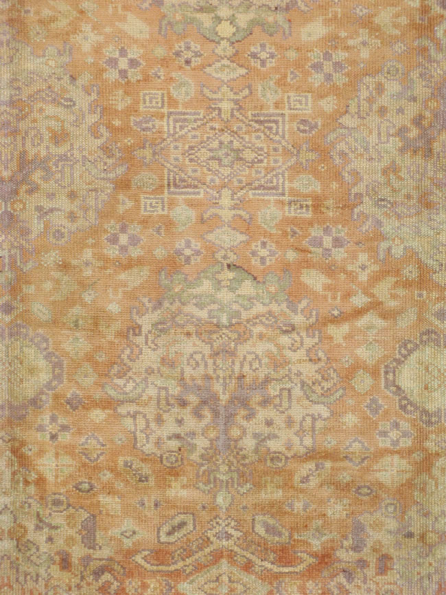 Antique Oushak Square Carpet, No.9603 - Galerie Shabab