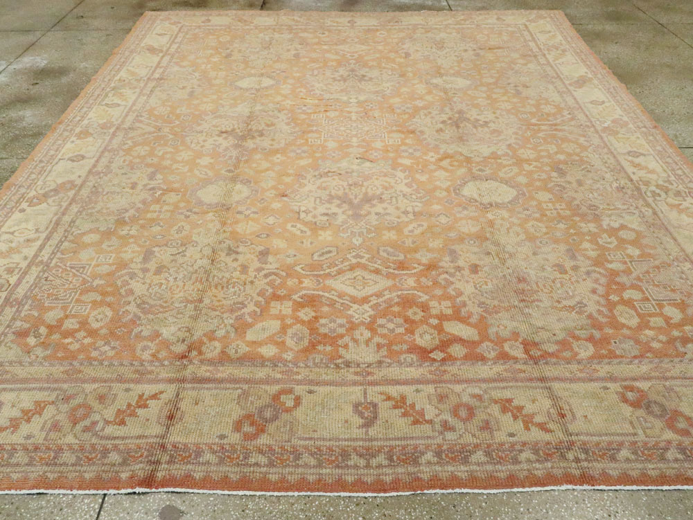 Antique Oushak Square Carpet, No.9603 - Galerie Shabab