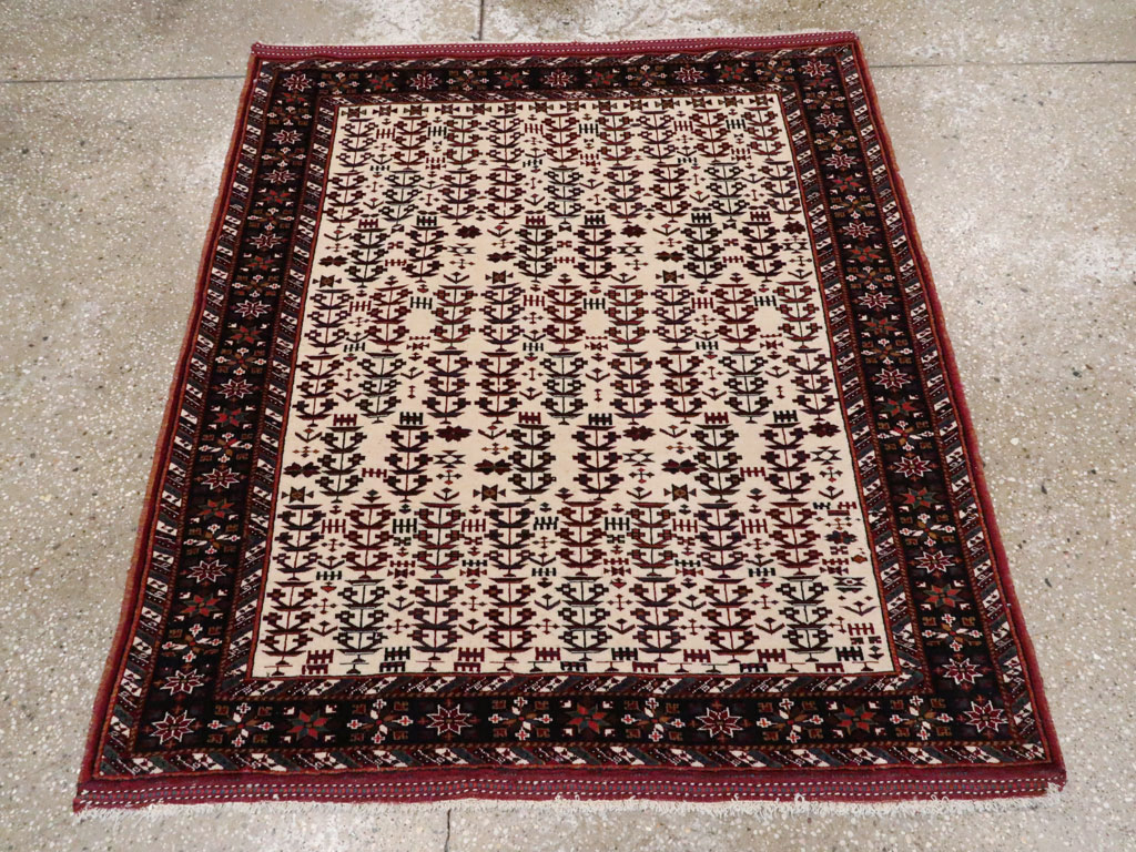 Vintage Persian Qashqai Carpet, No.9616 - Galerie Shabab