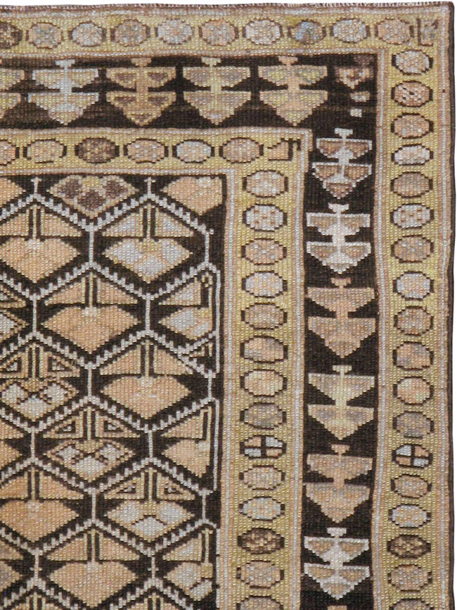 Antique Persian Kurdish Rug, No.9656 - Galerie Shabab