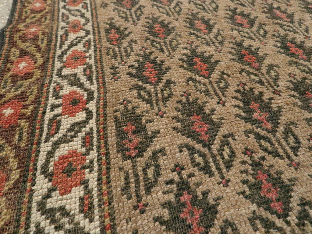 Antique Persian Kurdish Rug, No.9657 - Galerie Shabab