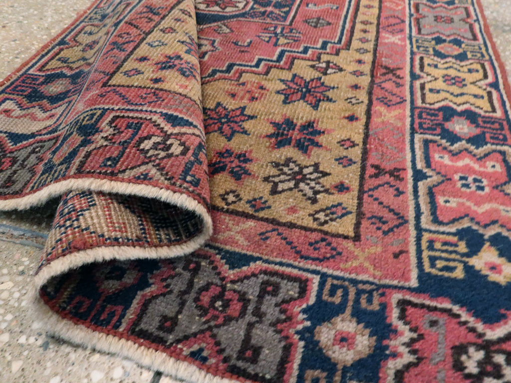 Vintage turkish Anatolian Rug, No.9660 - Galerie Shabab