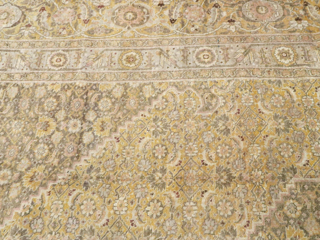 Antique Persian Tabriz Carpet, No.9669 - Galerie Shabab