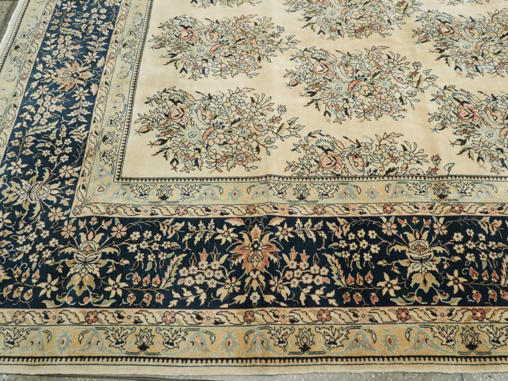 Semi-Antique Tabriz Carpet, No.9735 - Galerie Shabab