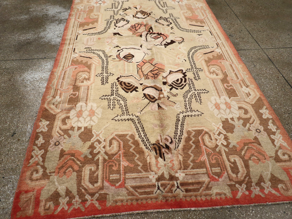 A Khotan Carpet, No.9744 - Galerie Shabab