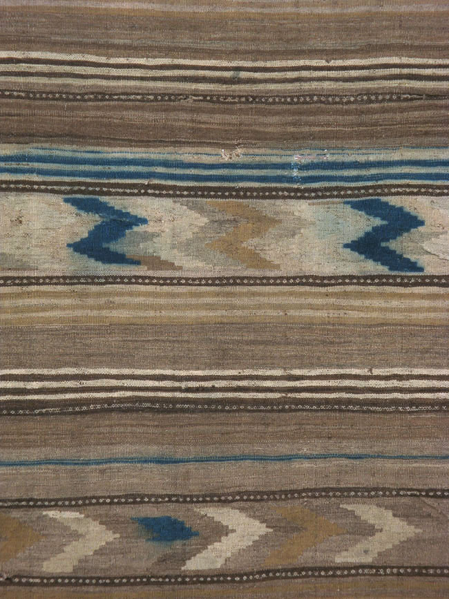 A Vintage Kilim, No.9786 - Galerie Shabab