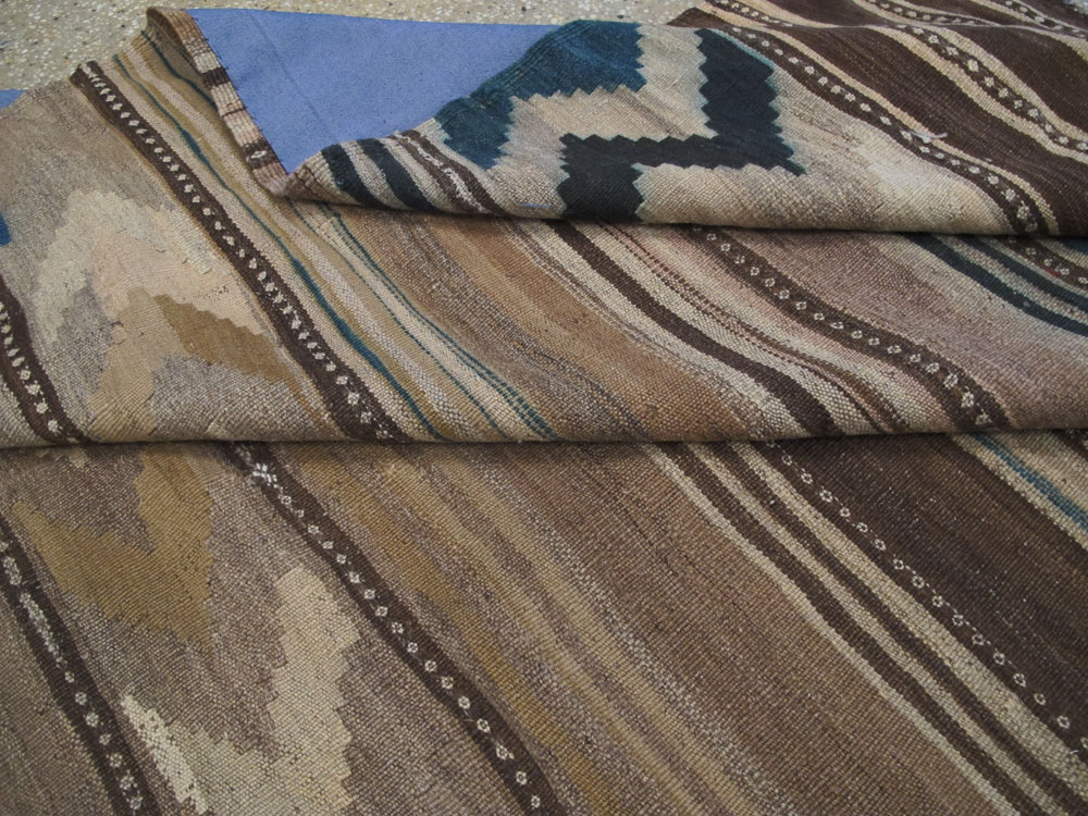 A Vintage Kilim, No.9786 - Galerie Shabab