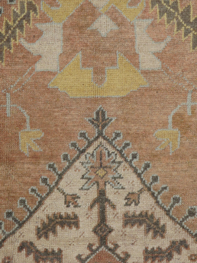 An Oushak Carpet, No.9802 - Galerie Shabab