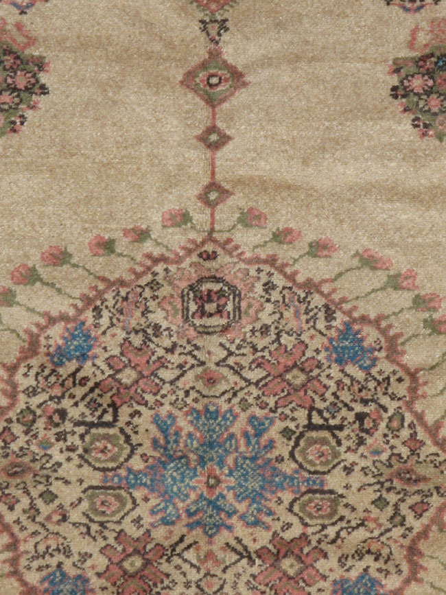 A Serab Carpet, No.9809 - Galerie Shabab