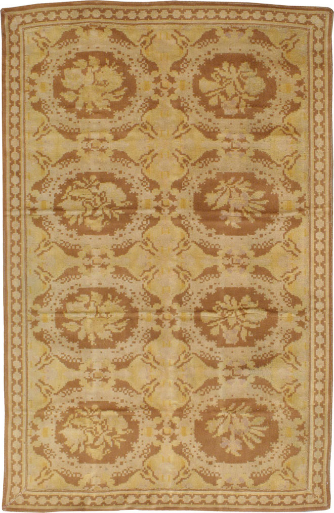Vintage Portuguese Needlepoint Rug, No.9826 - Galerie Shabab