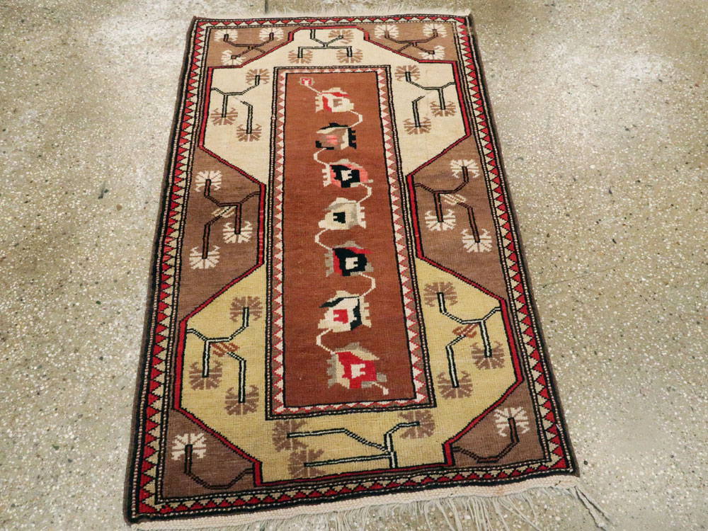 Vintage Turkish Anatolian Rug, No.9827 - Galerie Shabab