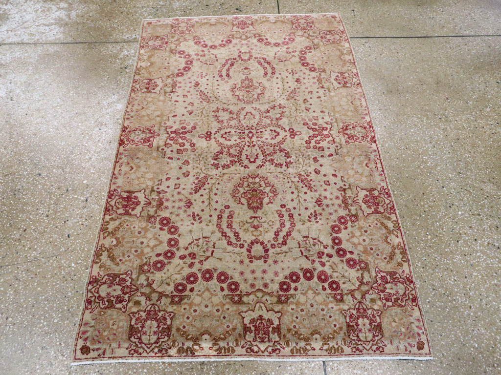 Antique Persian Lavar Kerman Rug, No.9830 - Galerie Shabab